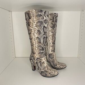 Sam Edelman Knee High Boot snake Print Size 8.5/9
